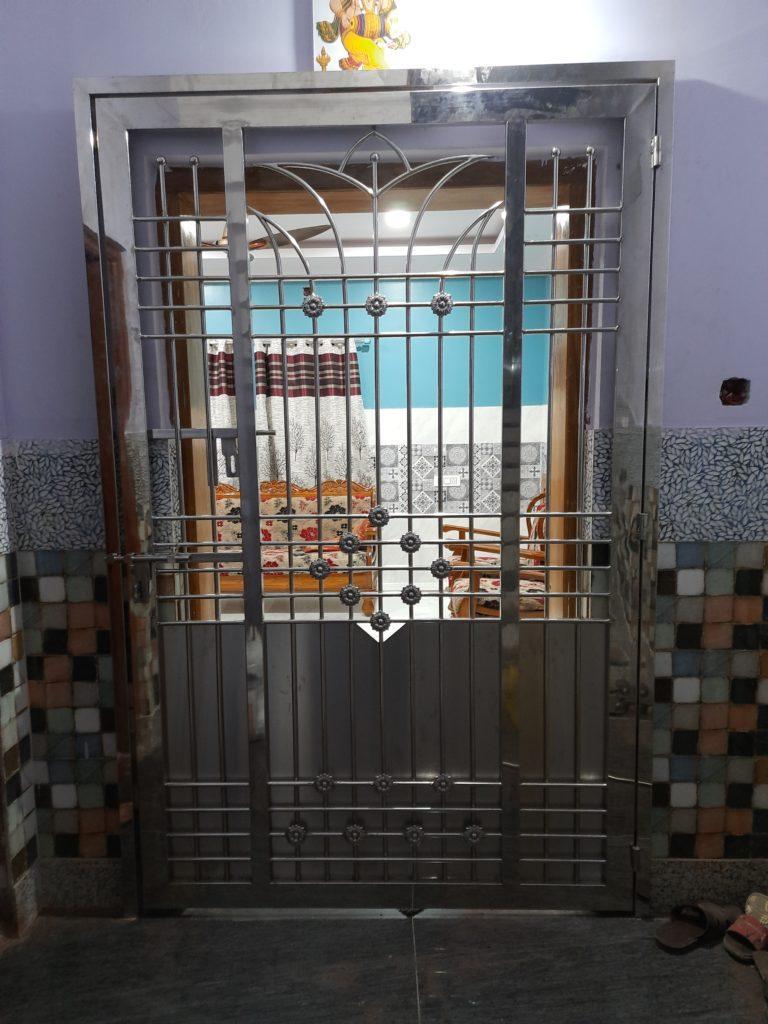 STAINLESS STEEL SAFETY DOOR (GRADE 304)